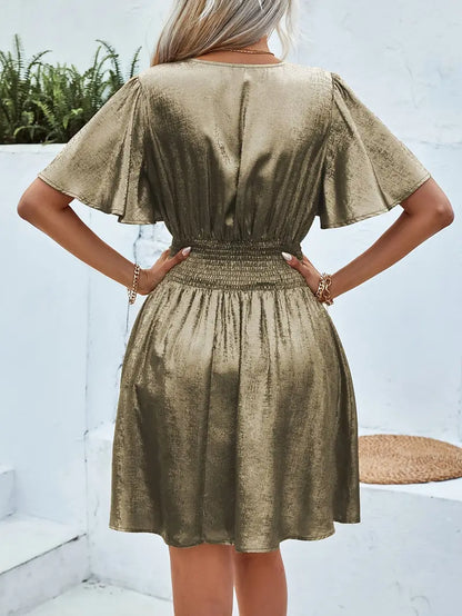 Fayruz – Miniabito con scollo a V e maniche svolazzanti