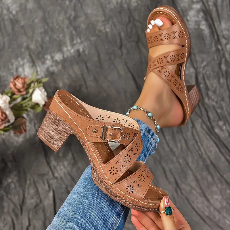 Solienne – Eleganti sandali slip-on con cut-out e tacco a blocco