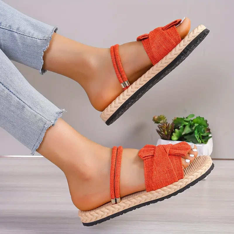 Lovi – Deliziosi sandali con fiocco e punta aperta