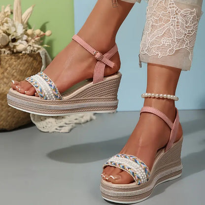 Chiarae – Sandali con zeppa e plateau ispirati allo stile boho