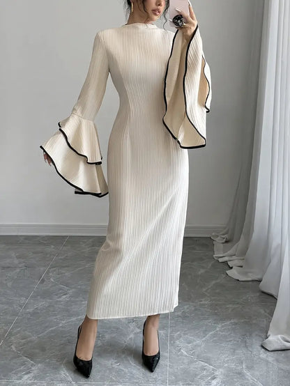 Khadija – Abito con maniche svasate