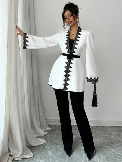 Dixie – Giacca elegante con rifiniture in pizzo