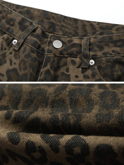Morvessa – Jeans a gamba larga con stampa leopardata
