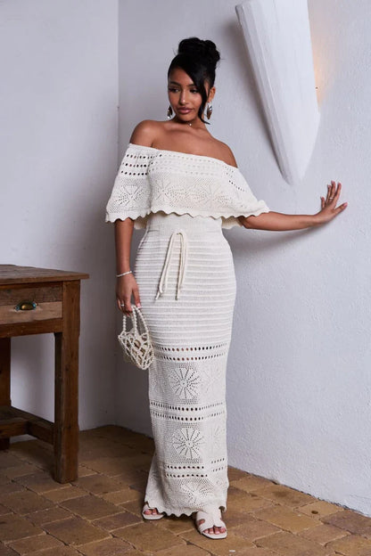 Zyphirith – Bellissimo abito all'uncinetto con taglio sulle spalle